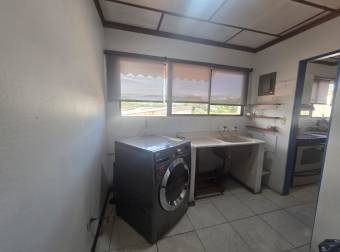 ALQUILER DE CASA AMUEBLADA EN BARRIO LA TRINIDAD, ALAJUELA