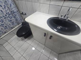 ALQUILER DE CASA AMUEBLADA EN BARRIO LA TRINIDAD, ALAJUELA