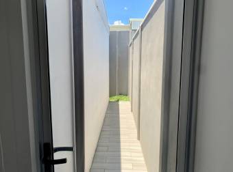 CASA EN ALQUILER CODOMINIO EXCLUSIVO CARTAGO