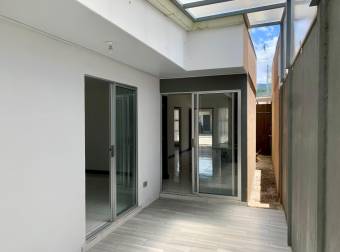 CASA EN ALQUILER CODOMINIO EXCLUSIVO CARTAGO