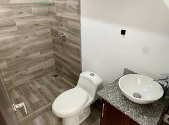 CASA EN ALQUILER CODOMINIO EXCLUSIVO CARTAGO