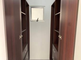 CASA EN ALQUILER CODOMINIO EXCLUSIVO CARTAGO