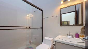 Venta de Casa de 222mt2 en Curridabat 26-945