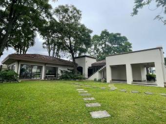 Venta de Casa en Ulloa-Heredia. RAH 26-1451