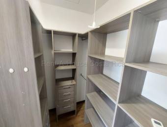 Alquiler de Casa en San Rafael de Escazú. RAH 26-1748