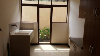 HEREDIA SANTO DOMINGO CONDOMINIO LOS HIDALGOS VENDO CASA $575.000
