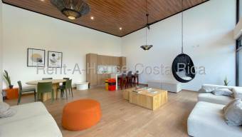 Venta de Hermosa Casa en San Antonio de Escazú 26-1421