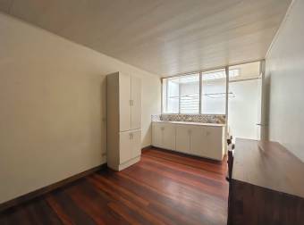 HOUSE FOR SALE CONVERTED INTO 3 APARTMENTS, PASEO COLÓN, SAN JOSÉ