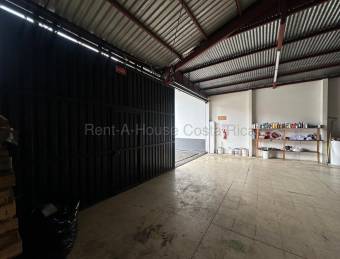 AMPLIA CASA EN ALQUILER SAN ANTONIO DE ESCAZU