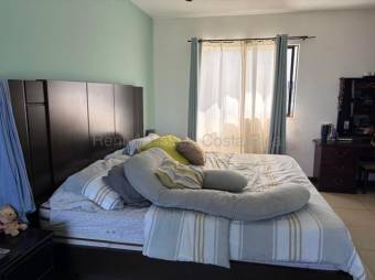 SE VENDE CASA AMPLIA Y MODERNA EN CONDOMINIO EN HEREDIA