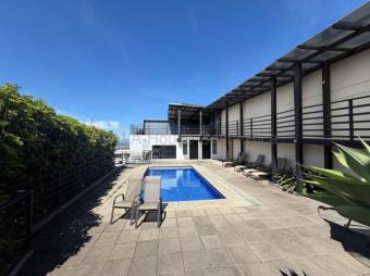 SE VENDE CASA AMPLIA Y MODERNA EN CONDOMINIO EN HEREDIA