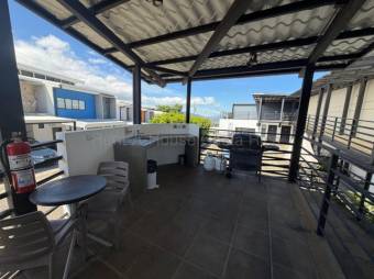 SE VENDE CASA AMPLIA Y MODERNA EN CONDOMINIO EN HEREDIA