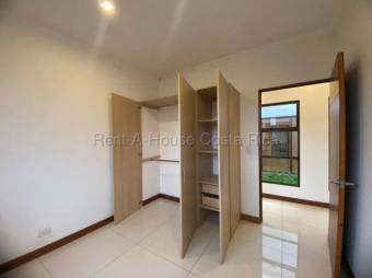 Venta casa moderna 4 habitaciones con jardín y techos altos #26-1834 GS