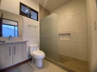 Venta casa moderna 4 habitaciones con jardín y techos altos #26-1834 GS