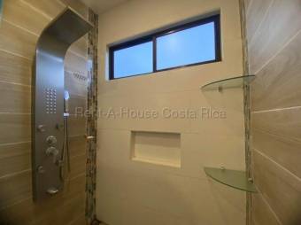 Venta casa moderna 4 habitaciones con jardín y techos altos #26-1834 GS