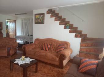 Hermosa propiedad con uso agrícola y bella casa en venta en Barva-Heredia 26-1227