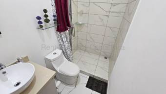 SE VENDE HERMOSA Y MODERNA CASA EN CONDOMINIO EN ULLOA, HEREDIA.