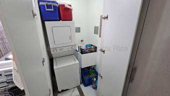 SE VENDE HERMOSA Y MODERNA CASA EN CONDOMINIO EN ULLOA, HEREDIA.