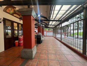 Edificio comercial icónico en Heredia con alto potencial y ubicación estratégica #26-745 GS