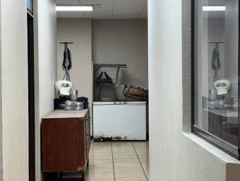 Edificio comercial icónico en Heredia con alto potencial y ubicación estratégica #26-745 GS