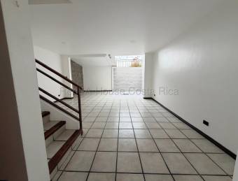 Casa dúplex con doble seguridad y ubicación premium en Escazú San Rafael #26-1844 GS