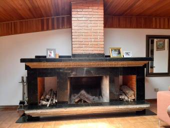 Venta de Casa en Moravia-San Vicente. 