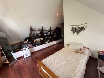 Alquiler de Casa en Mora-Colón.