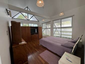 Alquiler de Casa en Mora-Colón.