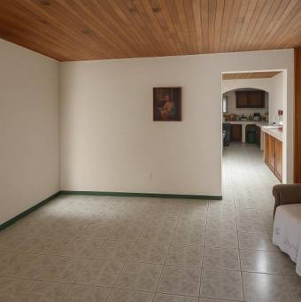 Venta de Casa en San Isidro de Heredia.