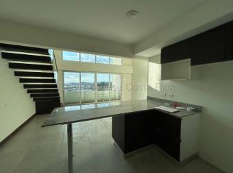 Venta de Apartamento en Penthouse en Heredia 26-1805