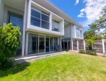 Venta de Hermosa Casa en Piedades de Santa Ana 26-1779