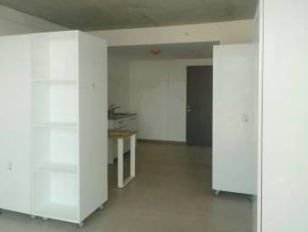 Venta estudio piso alto con parqueo en torre top ideal inversión #26-1363 GS