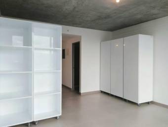 Venta estudio piso alto con parqueo en torre top ideal inversión #26-1363 GS