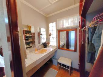 Venta de Casa en Uruca-San José. RAH 26-1822