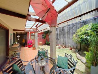 Venta de Casa en Uruca-San José. RAH 26-1822