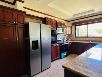 Venta de Casa en Santo Domingo de Heredia. RAH 26-1825