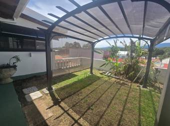 ALQUILER DE CASA AMUEBLADA EN BARRIO LA TRINIDAD, ALAJUELA