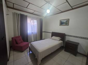 ALQUILER DE CASA AMUEBLADA EN BARRIO LA TRINIDAD, ALAJUELA