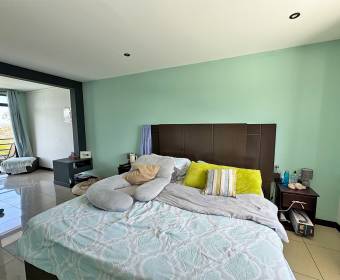 House for sale in Vista Las Flores Condominium in San Francisco de Heredia