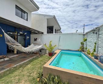 House for sale in Vista Las Flores Condominium in San Francisco de Heredia