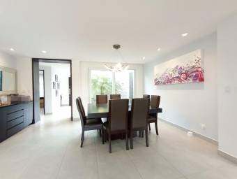 VENTA DE CASA EN CONDOMINIO LOMAS DEL ZURQUI HEREDIA 