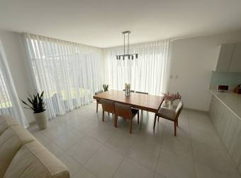 Casa en alquiler en Belén-Heredia .