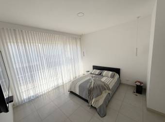 Casa en alquiler en Belén-Heredia .