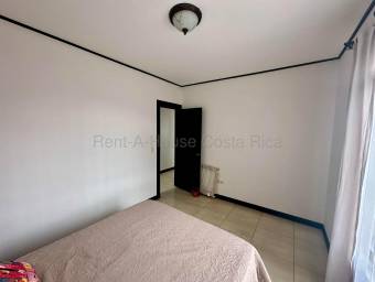Propiedad con 2 casas y amplio terreno ideal para vivir o invertir en Alajuela #26-1800 GS