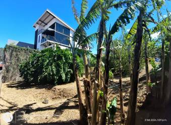 Terreno 320 m2 en el Centro de Ciudad Colón, uso mixto