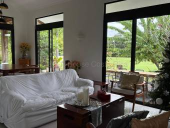 Venta de 2 Casas en Santa Cruz de Guanacaste. RAH 26-1841