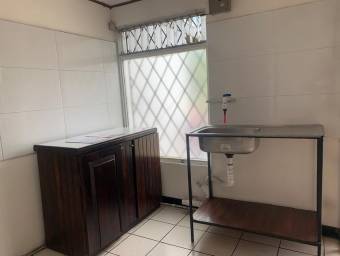 Alquiler de Local Comercial en Montes de Oca-Mercedes. RAH 25-1921