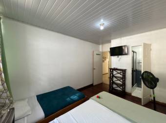 VENTA DE CASA ANEXA A HOSTEL, PASEO COLÓN, SAN JOSÉ