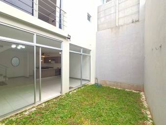 VENDO HERMOSA CASA EN CONDOMINIO HACIENDA LINCOLH
