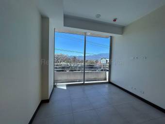 Se alquila apartamento en Montes de Oca San José 26-735